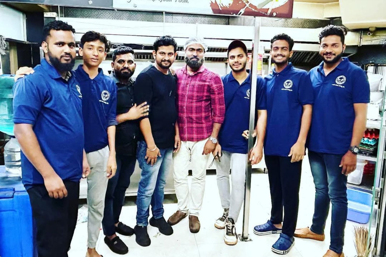 OLITHU MADU MANUSYA EDUCATION & CHARITABLE TRUST. (R) TEAM O.M.M MEMBERS